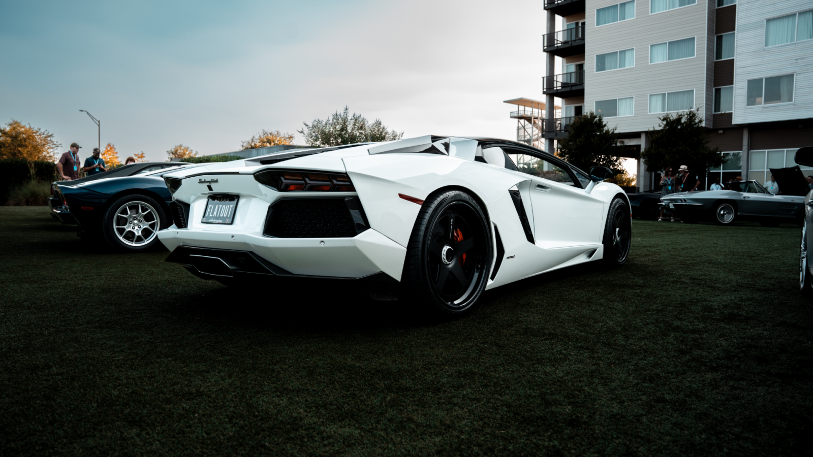 Wheels, Watches & Whiskey expands throughout Lake Walk | Presented by The Gentleman Racer and McLaren