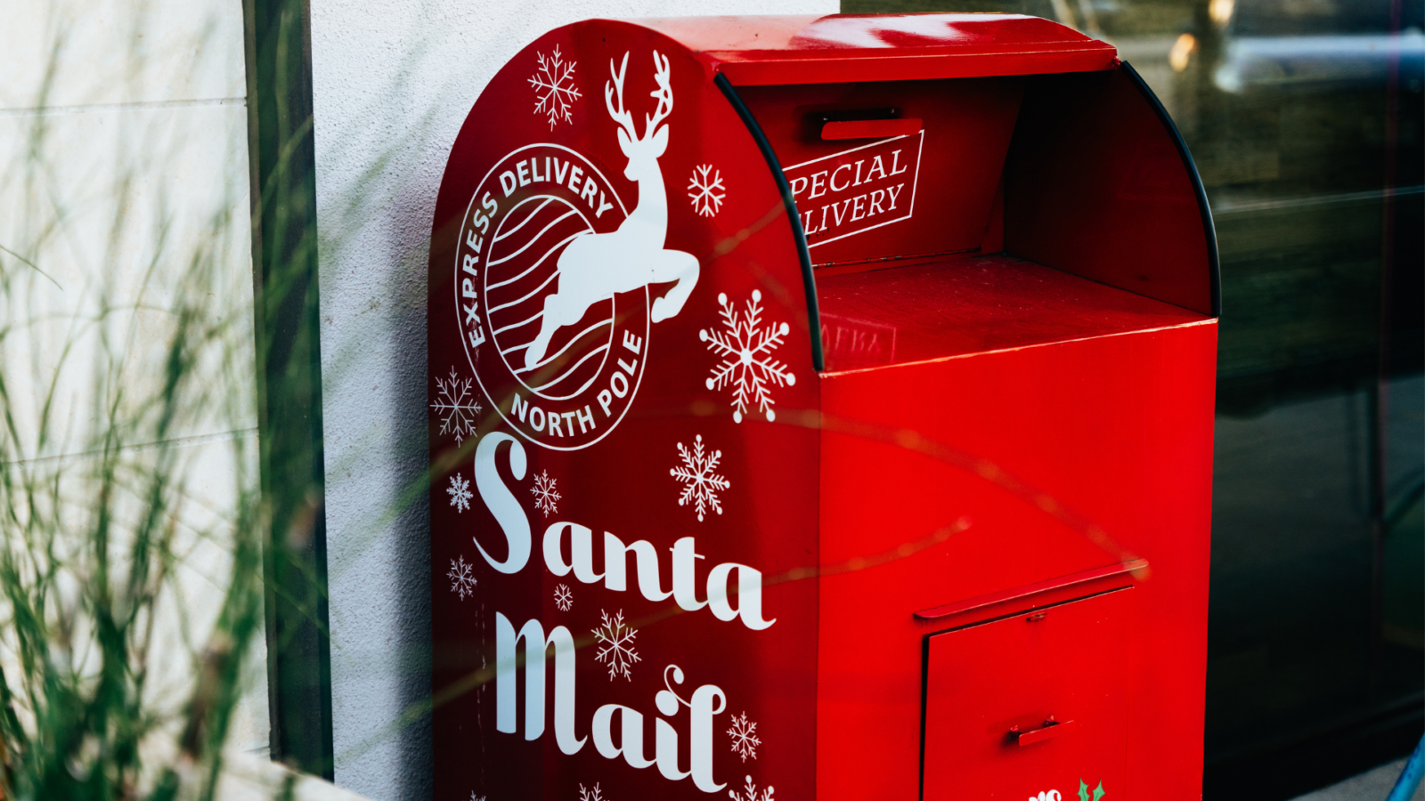 Spread Holiday Cheer at Lake Walk: Santa Mailbox at POV Coffee House