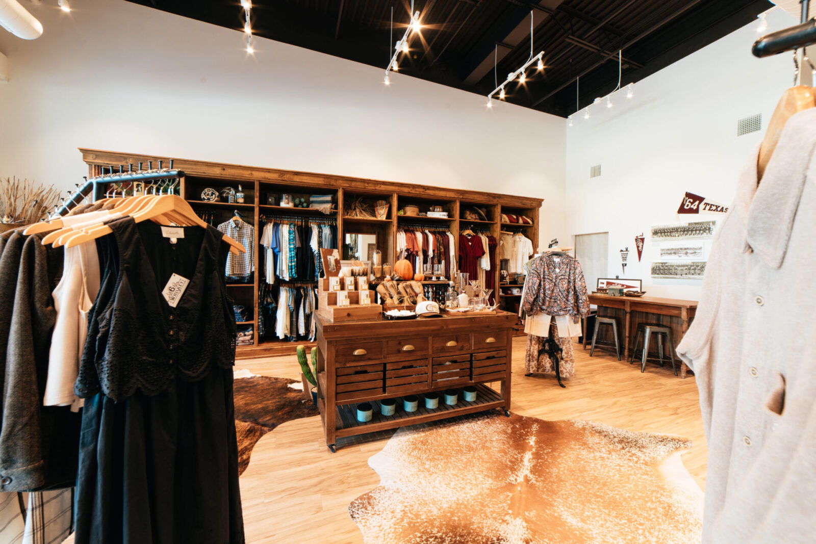 Tecovas Meets 6Whiskey: A Western Icon Finds a New Home at Lake Walk