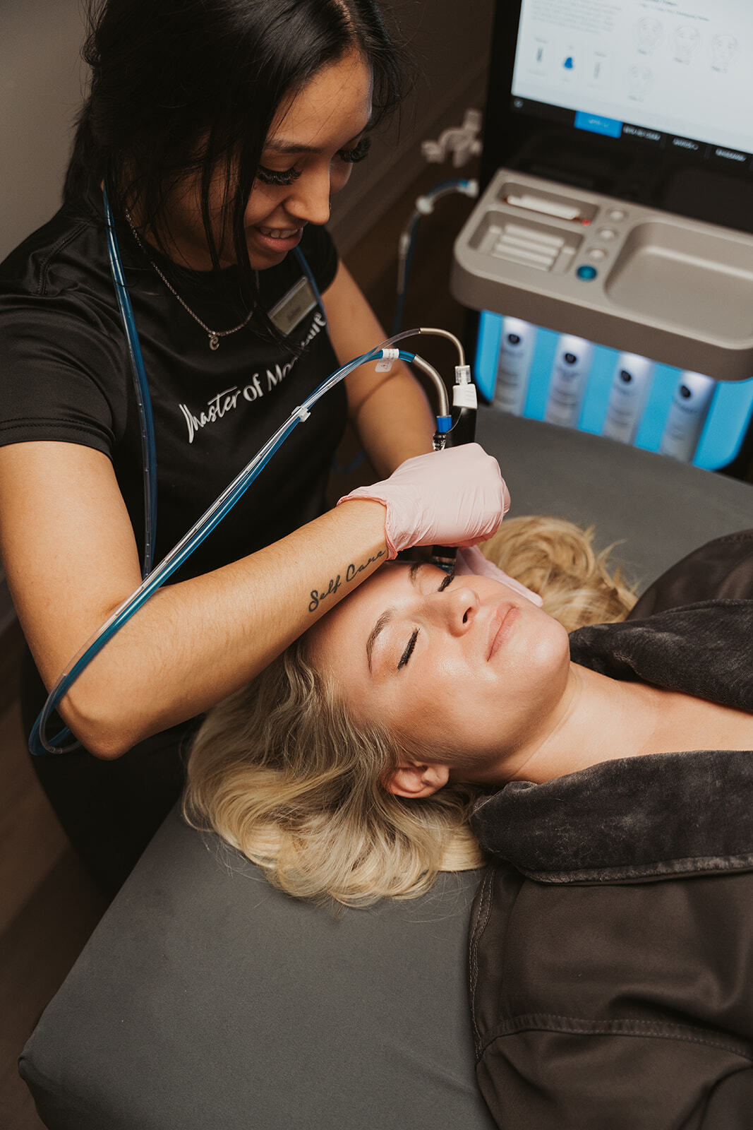 Fall is Here at Lake Walk: Your Guide to the Season’s Best Events, Shopping, and Wellness